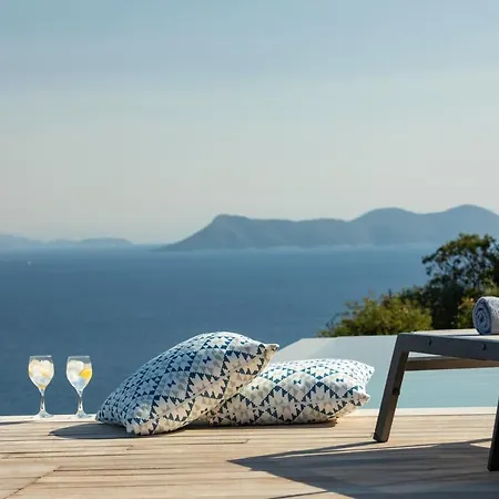 Villa Blooms Of Bay - Luxury With Private Heated Pool Sivota