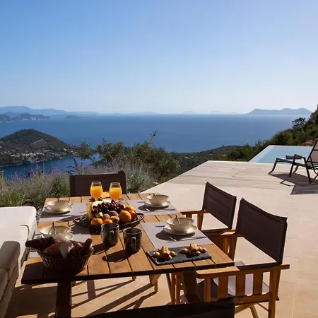 Villa Blooms Of Bay - Luxury With Private Heated Pool *