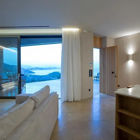 Villa Blooms Of Bay - Luxury With Private Heated Pool *