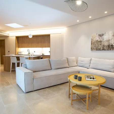Blooms Of Bay - Luxury With Private Heated Pool *