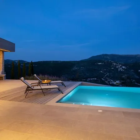 Villa Blooms Of Bay - Luxury With Private Heated Pool *