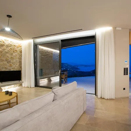 Blooms Of Bay - Luxury With Private Heated Pool